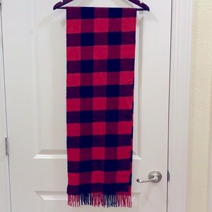 Banana Republic large buffalo check scarf
